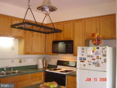 21217 Bunyan Cir, Germantown, MD 20876 - photo 7