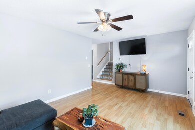 583 Pinewood Cir-4