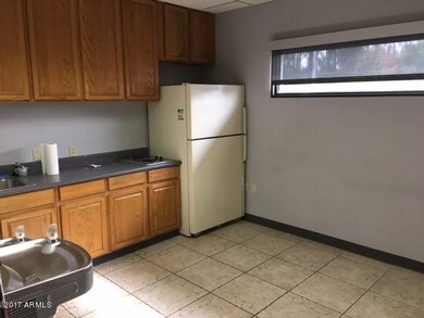 5517 W Glenn Dr, Glen Dale, AZ 85301 - photo 5