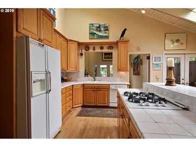 17900 Sarah Hill Ln, Lake Oswego, OR 97035 - photo 7