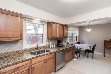 4010 Ashworth Rd, West Des Moines, IA 50265 - photo 7