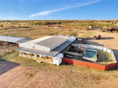 Barndominium   with or cattle facilities