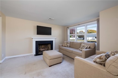 25 Honeysuckle Rd, Warwick, RI 02888 - photo 7