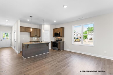 89 W Coulter Ct, Selma, NC 27576 - photo 3