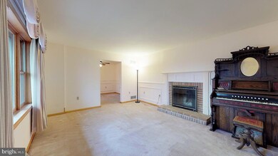 3916 Gehman Rd, Macungie, PA 18062 - photo 5