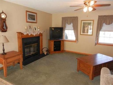 101 Maynard St, Feeding Hills, MA 01030 - photo 6