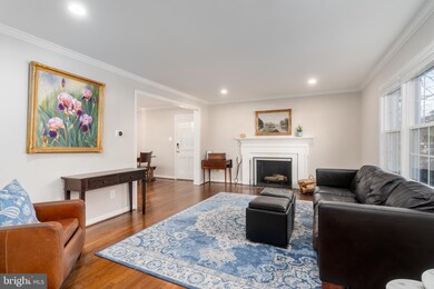 1128 Priscilla Ln, Alexandria, VA 22308 - photo 5