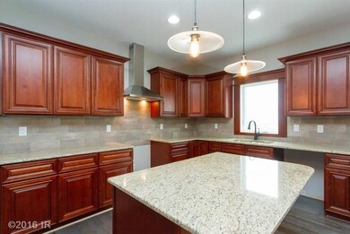 9824 Dunmore Cir, Grimes, IA 50111 - photo 5