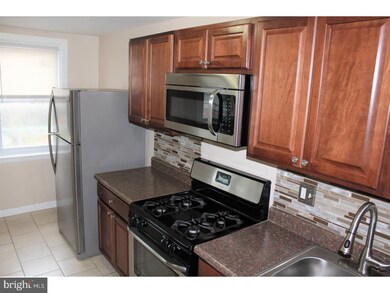 215 Golf Rd, Darby, PA 19023 - photo 7