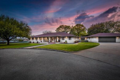 409 Candlelight Cir, Fredericksburg, TX 78624 - photo 3