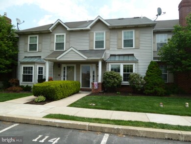 116 Regal Ct, Royersford, PA 19468 - photo 2