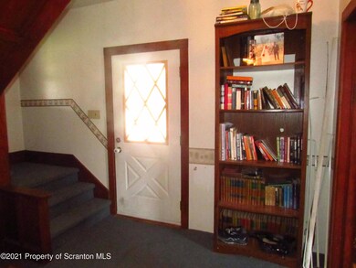 229 Valley Dr, Falls, PA 18615 - photo 7