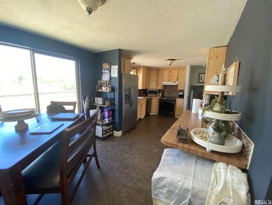 1855 Mizpah St, Winnemucca, NV 89445 - photo 3