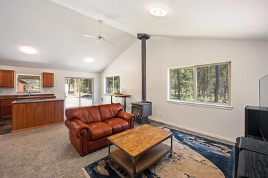 56305 Stellar Dr, Bend, OR 97707 - photo 3