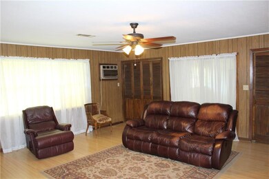 Bonus room with two large closets
