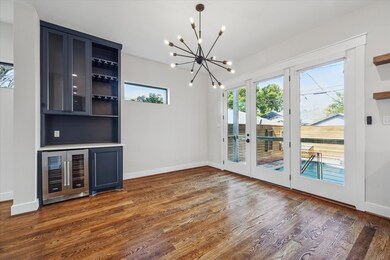 815 Ralfallen St, Houston, TX 77008 - photo 5