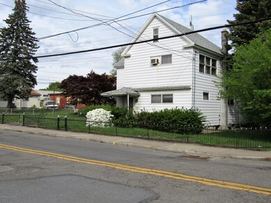 1017 Scott St, Wilkes Barre, PA 18705 - photo 4