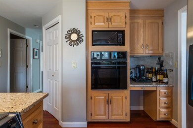 277 E Dunstable Rd, Nashua, NH 03062 - photo 7