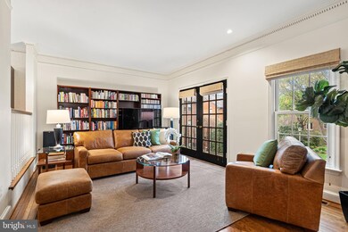 206 Governors Ct, Falls Church, VA 22046 - photo 5