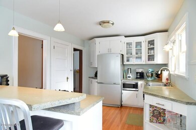 15 Manville St, Great Barrington, MA 01230 - photo 2