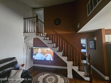 450 Drumgoole Rd W, Staten Island, NY 10312 - photo 2