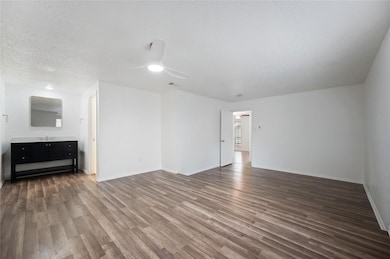 2813 Raintree Dr, Plano, TX 75074 - photo 6