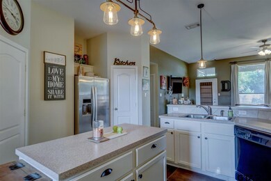 5906 5906 Mesquite Dr, Tyler, TX 75707 - photo 3