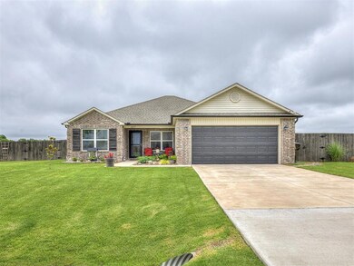 42173 Max Henry Dr, Shawnee, OK 74804 - photo 2