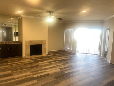 1306 Marina Bay Dr unit 311C, Clear Lake Shores, TX 77565 - photo 5