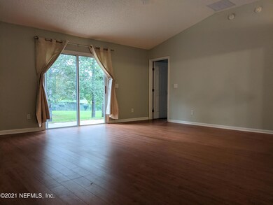 5351 Beatle Ct, Jacksonville, FL 32244 - photo 3