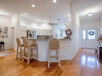 7175 SE 173rd Arlington Loop, The Villages, FL 32162 - photo 4