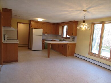 50 Mockingbird Dr, Cranston, RI 02920 - photo 3