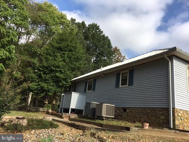 6138 Old Bust Head Rd, Broad Run, VA 20137 - photo 5