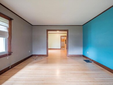 814 E 7th St, Auburn, IN 46706 - photo 4