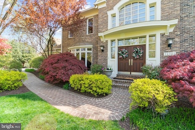 11264 Bright Pond Ln, Reston, VA 20194 - photo 3