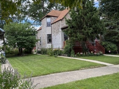 819 Mapleton Ave, Oak Park, IL 60302 - photo 2