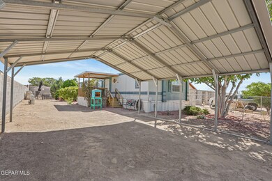 528 Ricky Zelt Dr, Horizon City, TX 79928 - photo 2