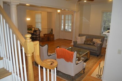 FRONT ENTRY HALL