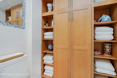 The Fountains unit 6D, Staten Island, NY 10301 - photo 3