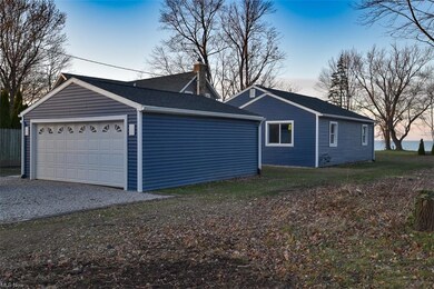 4951 E Lake Rd, Sheffield Lake, OH 44054 - photo 3