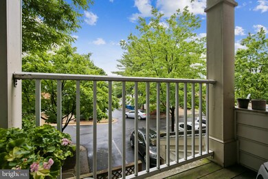 4679 Longstreet Ln unit 101, Alexandria, VA 22311 - photo 5