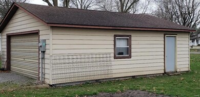 205 S Cherry St, Freeburg, IL 62243 - photo 2