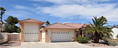 7250 Birkland Ct, Las Vegas, NV 89117 - photo 3