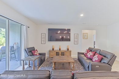 951 Sareta St SE, Palm Bay, FL 32909 - photo 5