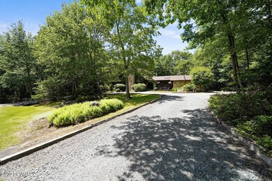 127 Middleton Dr, Milford, PA 18337 - photo 5