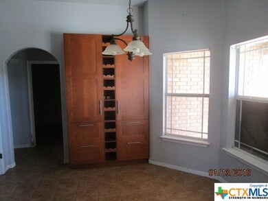 3305 Logsdon St, Copperas Cove, TX 76522 - photo 4