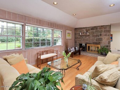 104 Stonehedge Dr N, Greenwich, CT 06831 - photo 6