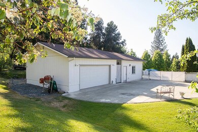 551 Towne St, Grants Pass, OR 97527 - photo 6