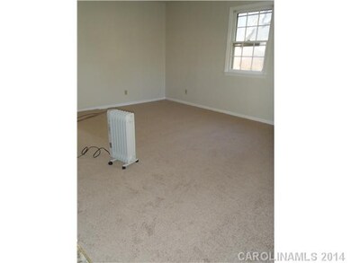 221 N Kelly St unit 5, Statesville, NC 28677 - photo 2