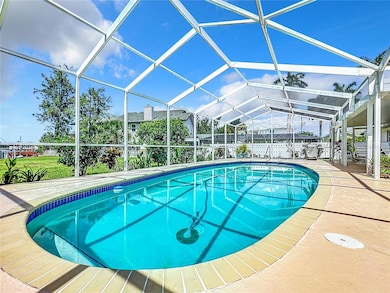 396 Bayshore Dr, Venice, FL 34285 - photo 5